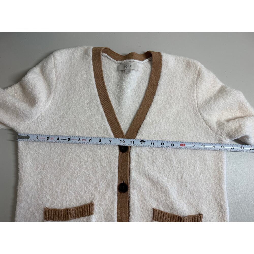 Loft Plush Ribbed Trim Cardigan Sweater Size Large Cream Tan Preppy Minimalist - Picture 8 of 10